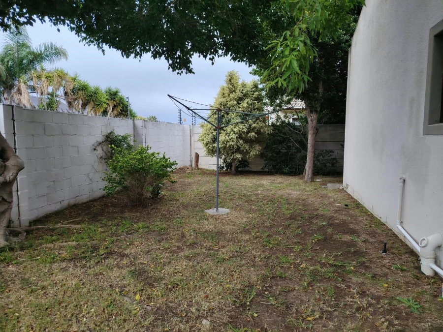 To Let 3 Bedroom Property for Rent in Twin Palms Western Cape